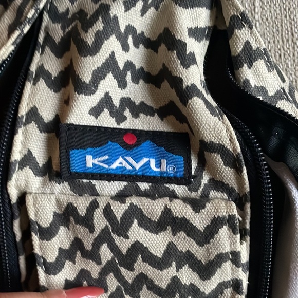 Kavu cross body bag - Picture 6 of 9